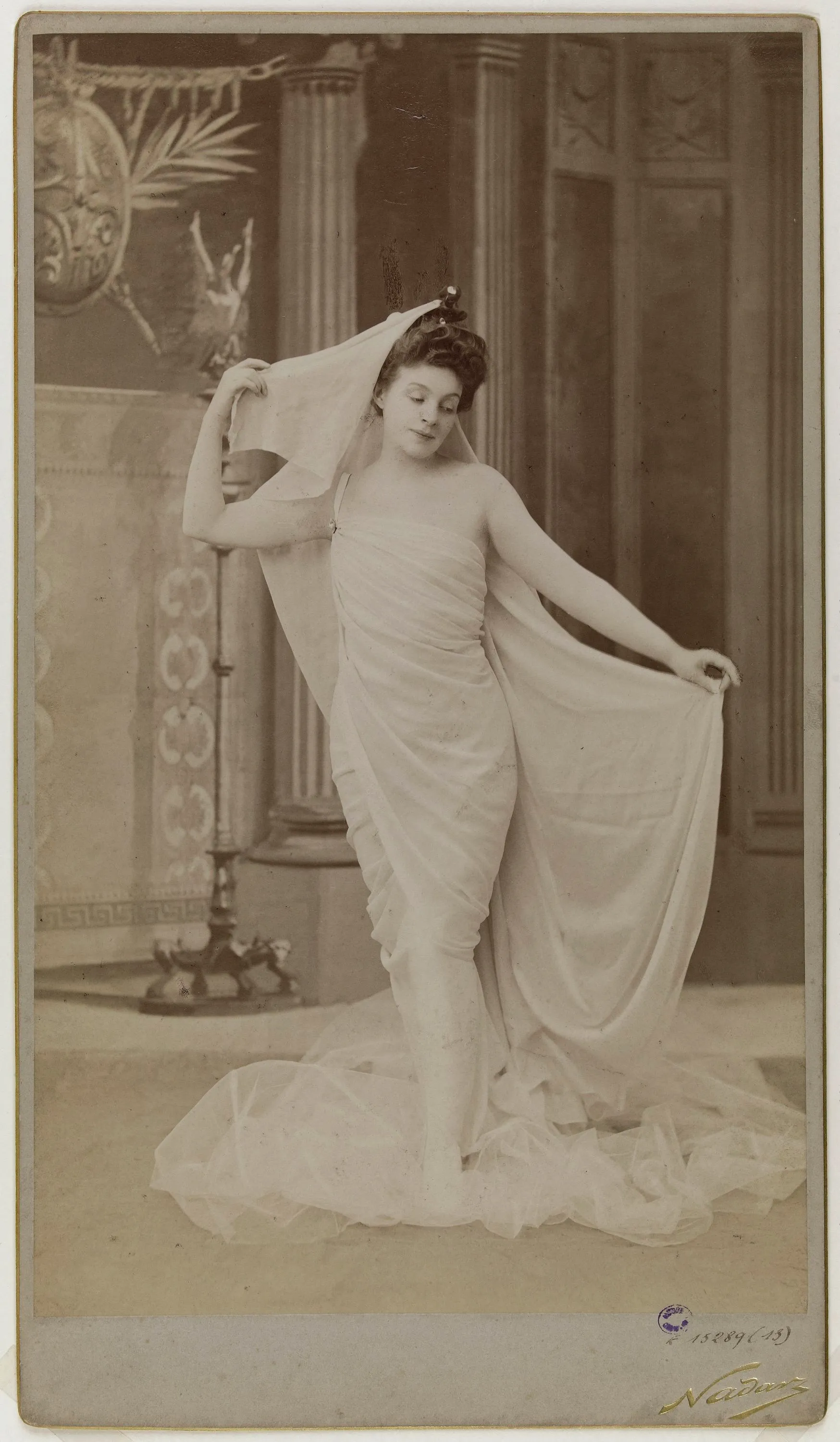 Elle et les voiles